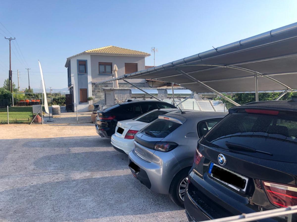 Porto Portes Suites Néa Poteídaia Eksteriør bilde
