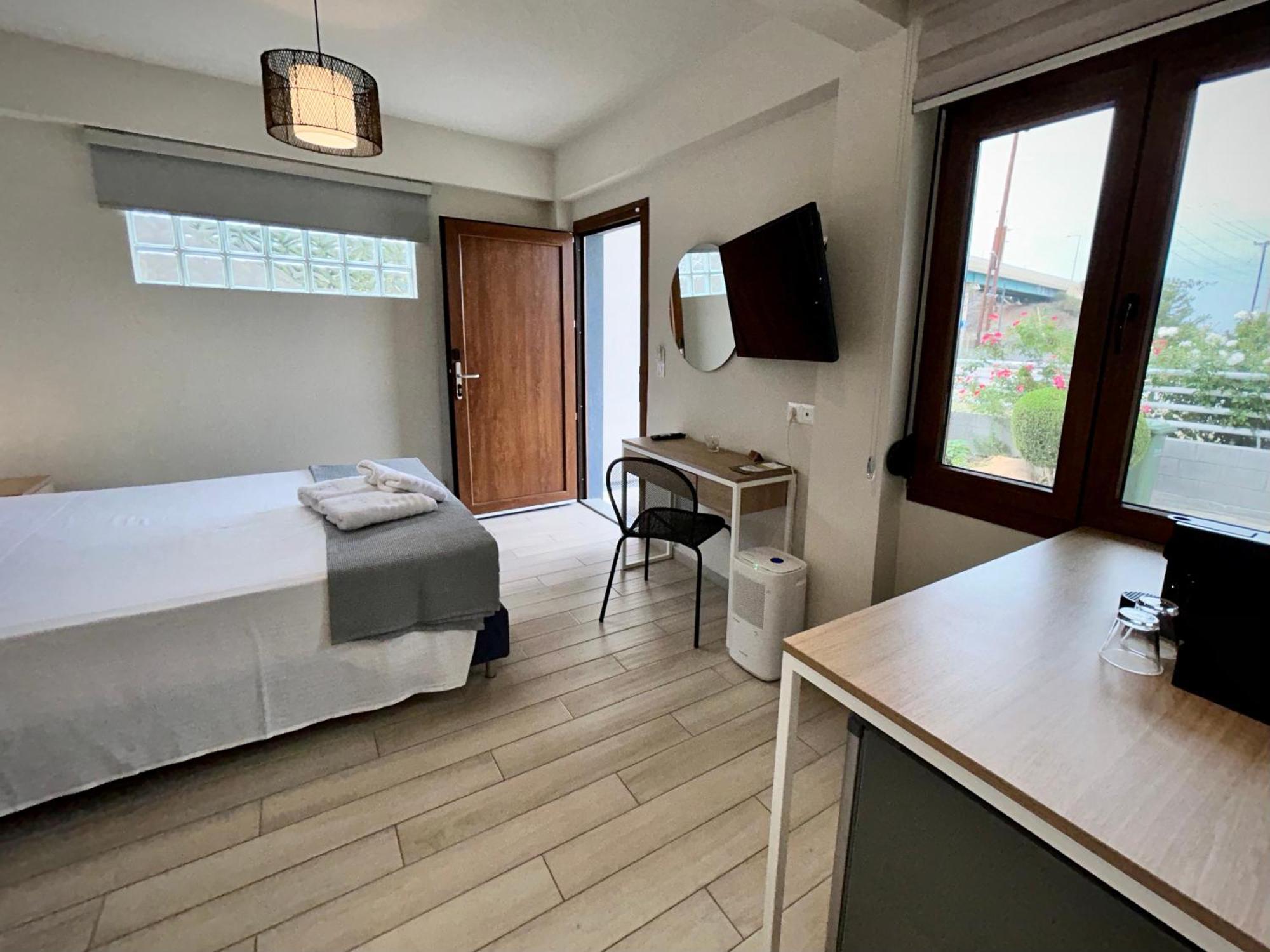 Porto Portes Suites Néa Poteídaia Eksteriør bilde