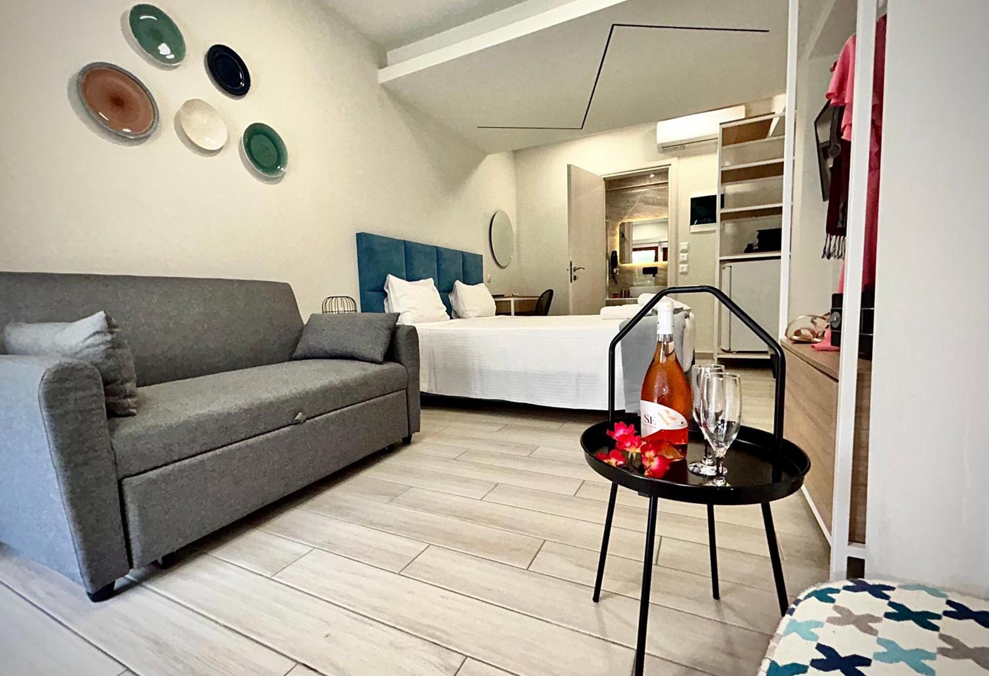 Porto Portes Suites Néa Poteídaia Eksteriør bilde