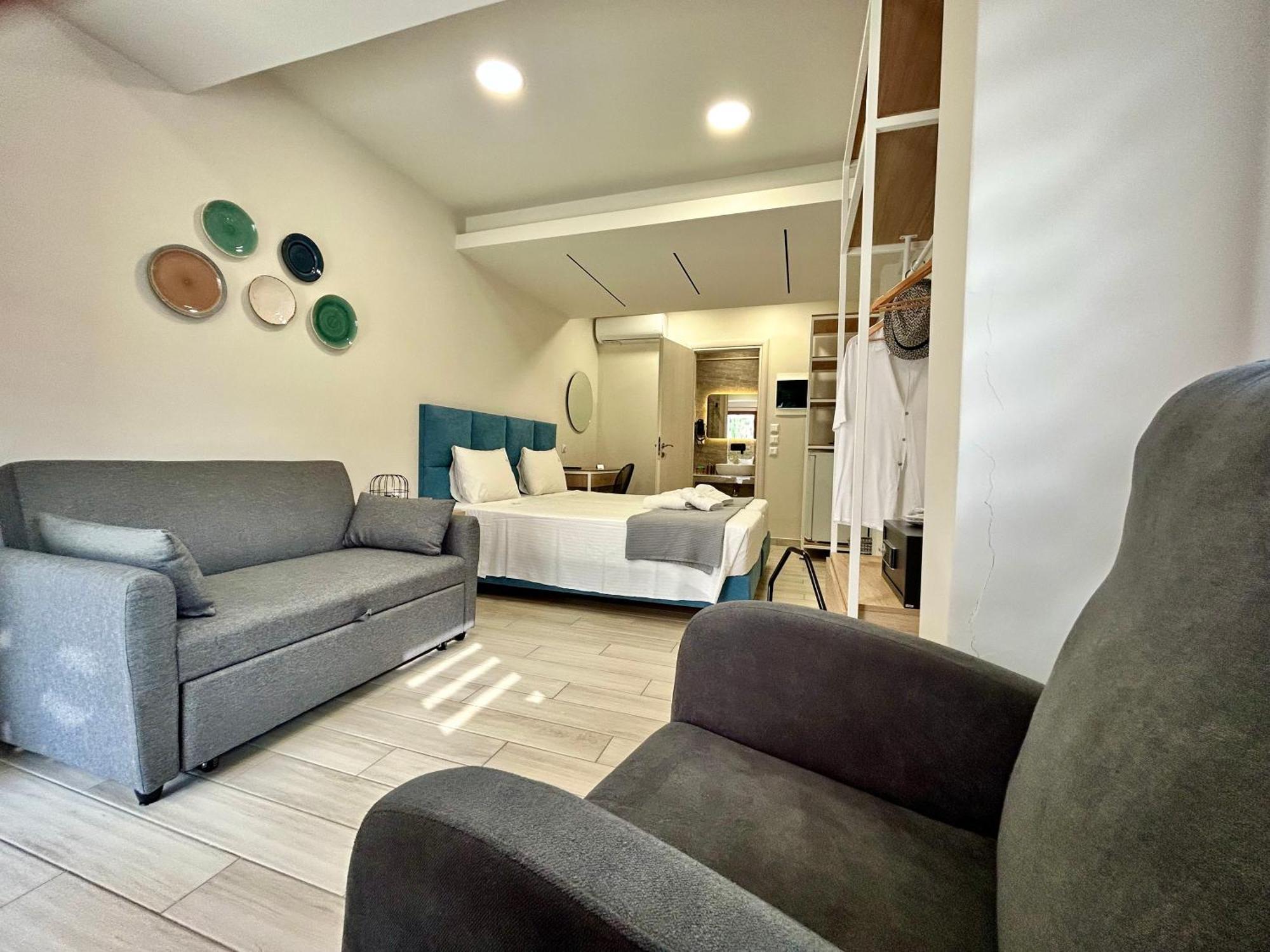Porto Portes Suites Néa Poteídaia Eksteriør bilde