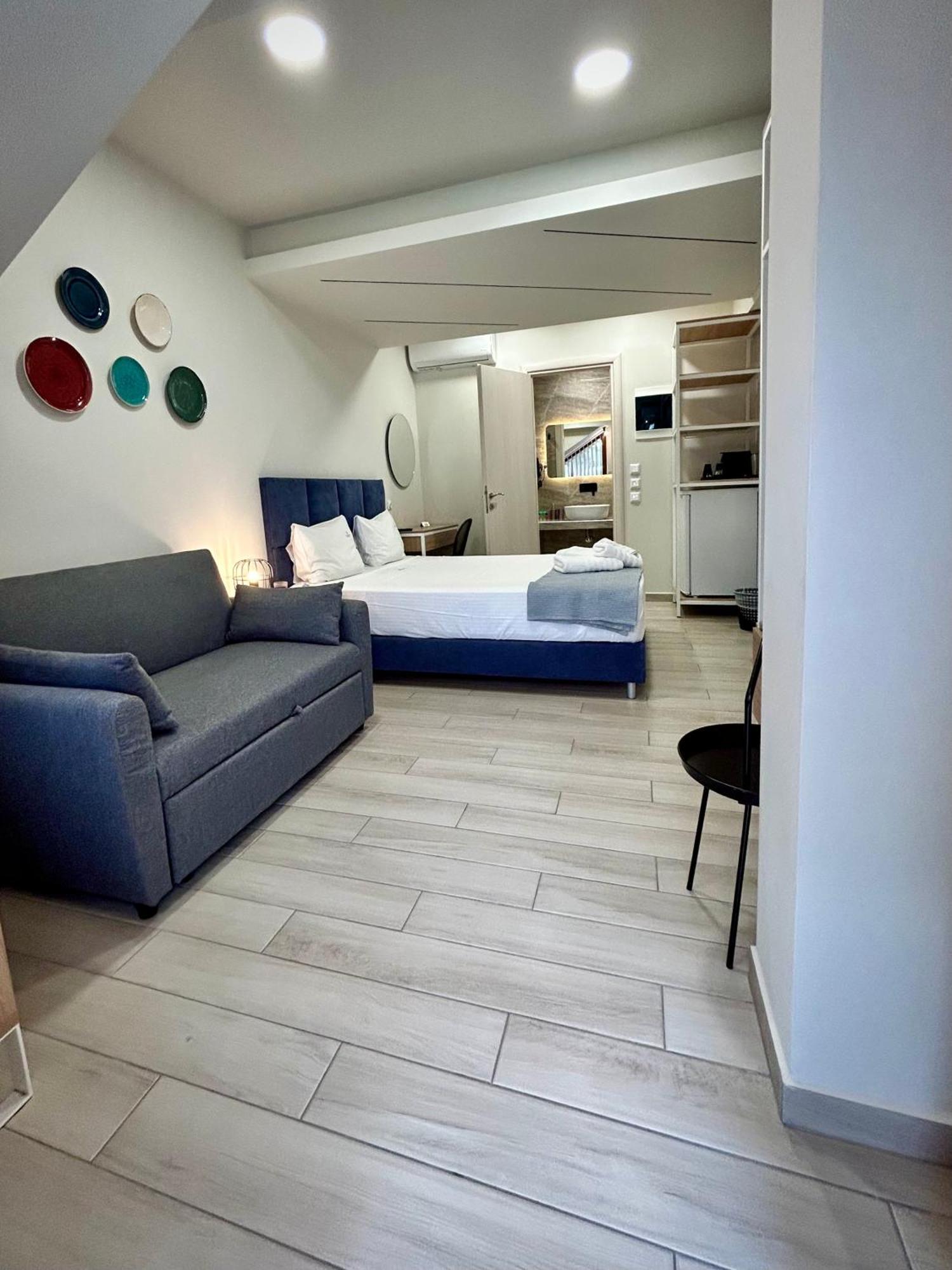 Porto Portes Suites Néa Poteídaia Eksteriør bilde