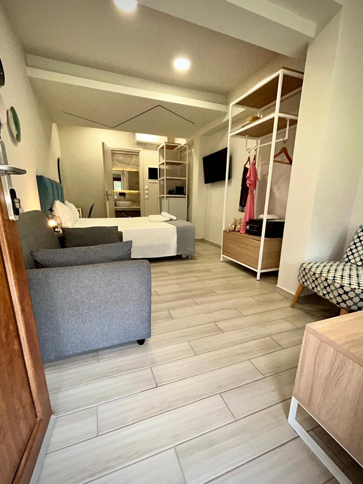Porto Portes Suites Néa Poteídaia Eksteriør bilde