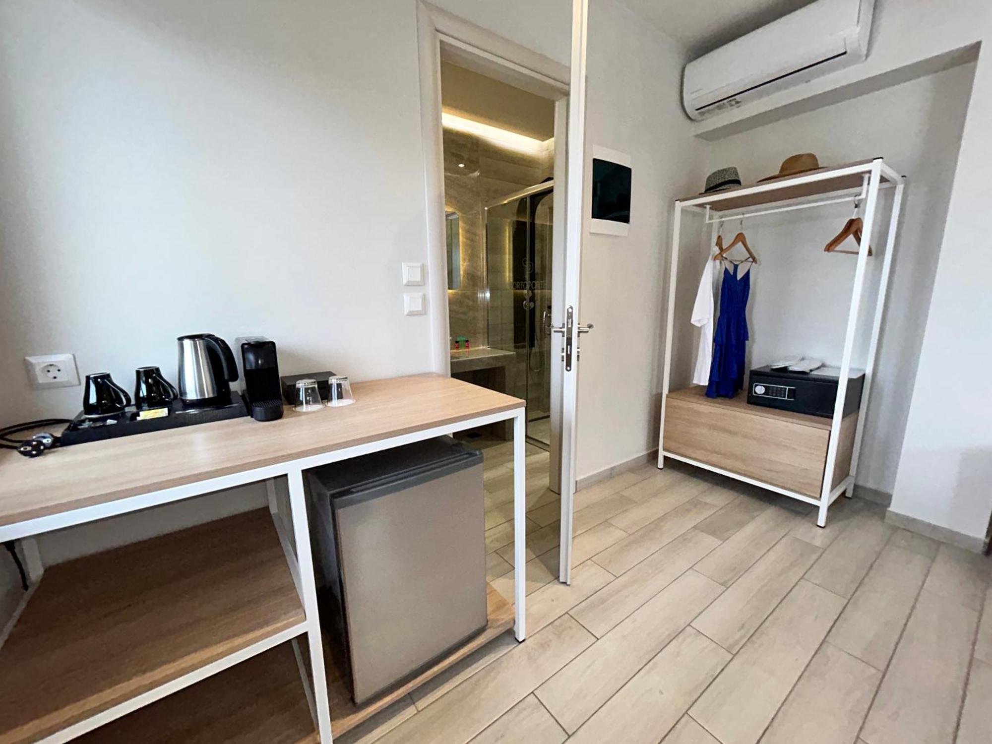 Porto Portes Suites Néa Poteídaia Eksteriør bilde